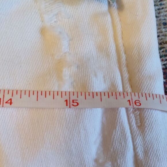 New H&M skinny fit crop stretch Women's 28 waist winter white distressed jeans - Picture 8 of 10